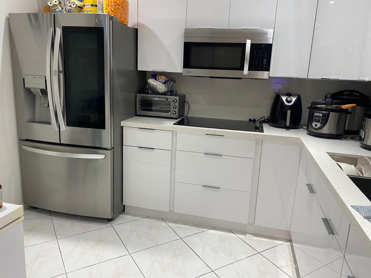 Ferienwohnung Beautiful House 7 Min From Miami Airport W Free Parking Exterior foto